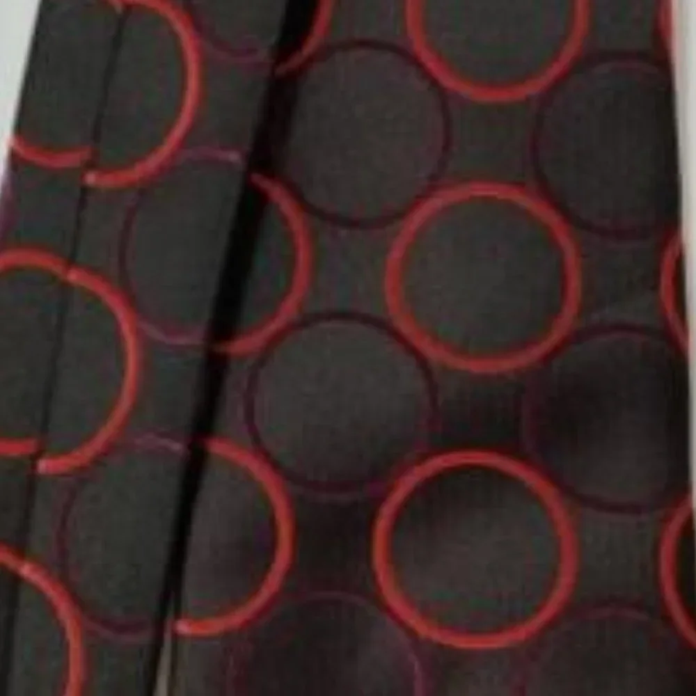 GUCCI 100% Italian silk men’s neck tie